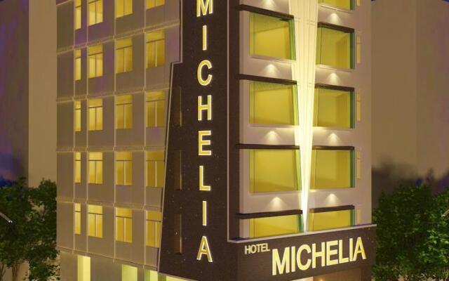 Michelia Saigon Hotel вид на фасад