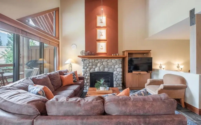 Montebello 4864 by Outpost Whistler