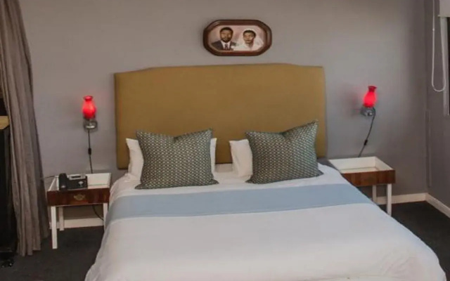 12 Decades Art Hotel