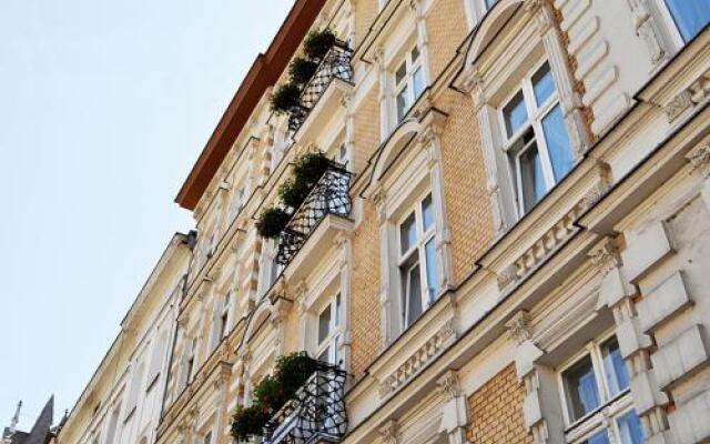 Отель Kamienica Bankowa Residence Познань вид на фасад