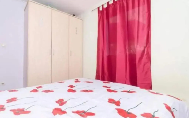 Apartments Dalamar - Three-bedroom Apartment With Terrace