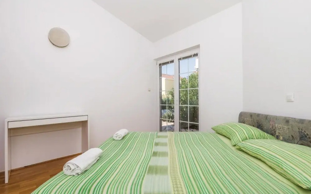 Nice Home in Novalja With Wifi and 3 Bedrooms