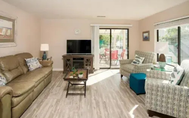 36 Deallyon Ave Condo Unit 120