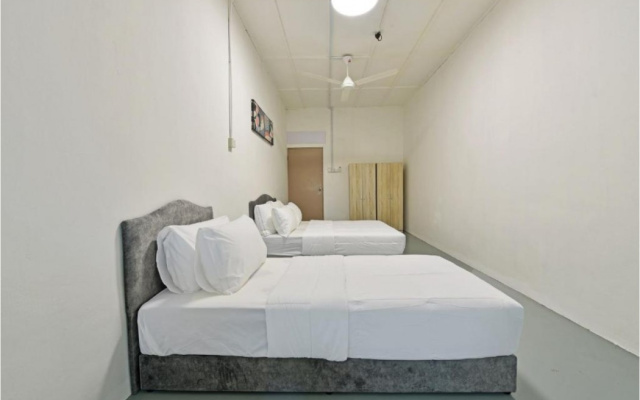 Hotel O S Homestay