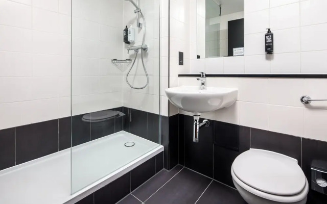 Ibis London Heathrow T5