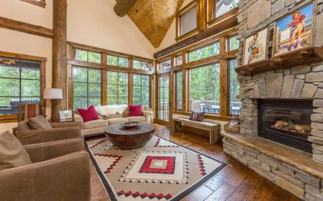 Homestead Cabin 2