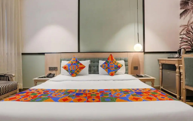 Fabhotel Heaven In