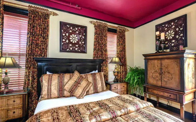 Cedar House Inn