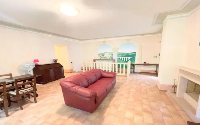 Spoleto Detached Villa Centrally Located - car Unnecessary - Wifi - Sleeps 10