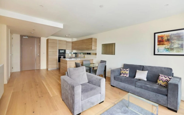 The River Thames Wonder - Tempting 2bdr Flat With Balcony
