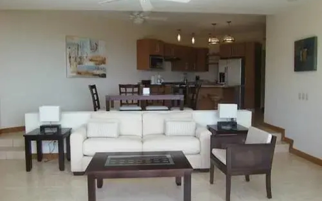 Condo el Pueblo