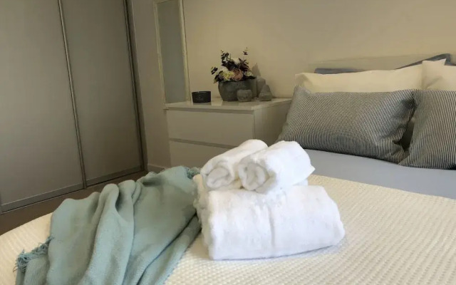 Stunning one bedroom apartment by Creatick