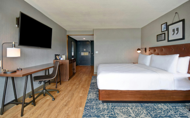 Four Points by Sheraton Boston Newton