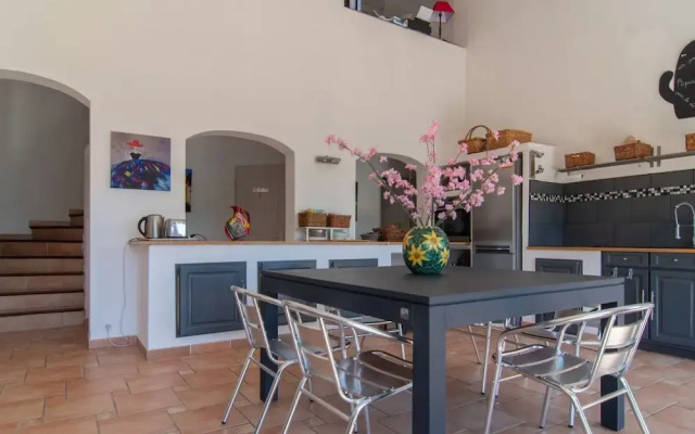 Secluded Villa in Lorgues With Private Pool
