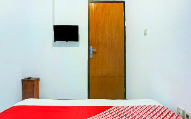 OYO 90304 Neo Central Residence