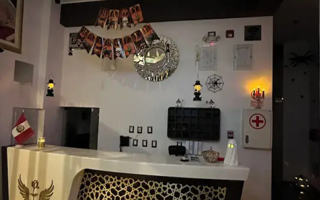 Hotel Maktub