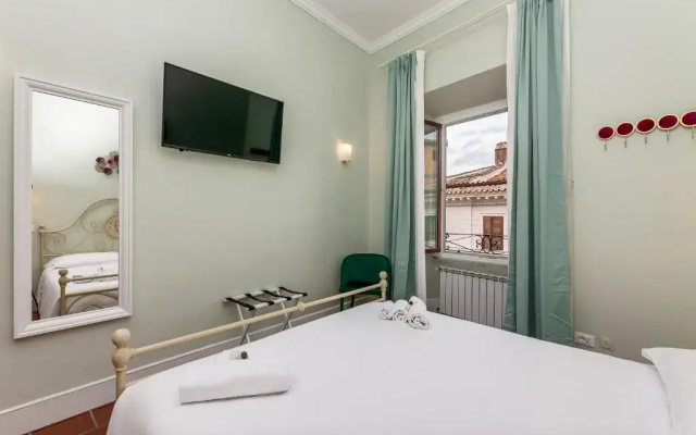 Pantheon Luxury House