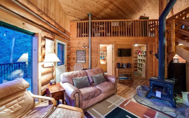 97mf - Lakeside - Dock - Bbq - Pets Ok - Sleeps 6 3 Bedroom Home by RedAwning