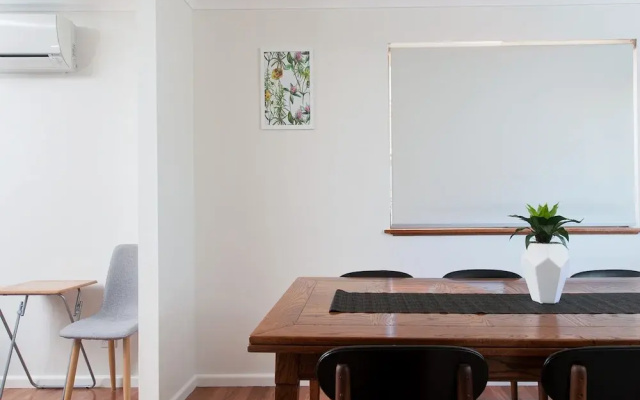 A Top Place, 31 Kerrigan Street