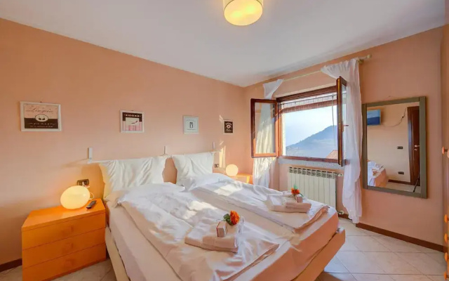 Casa Angiolina Lake Mountain View