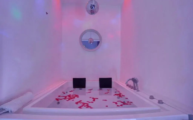 Lovers Excape