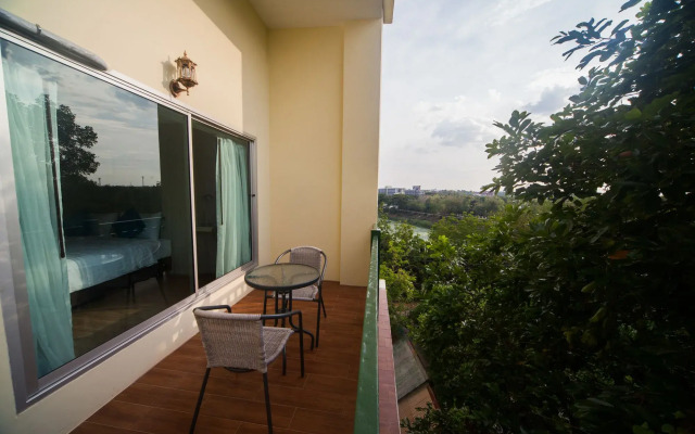 Anchan Laguna Hotel