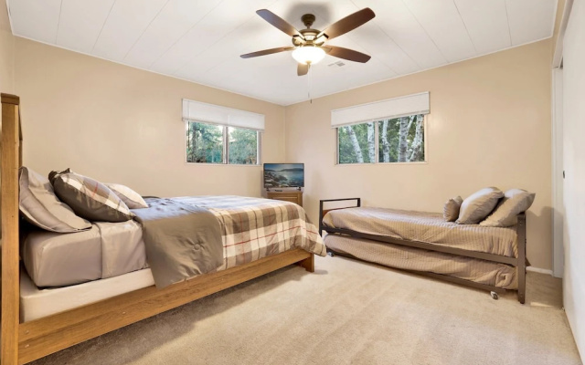 Robinhood Chalet #2277