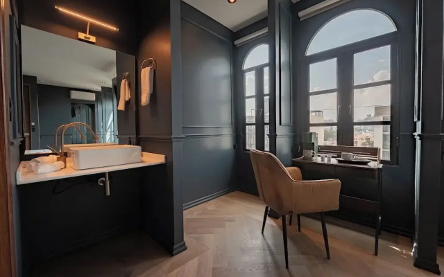 The Sapphire Room