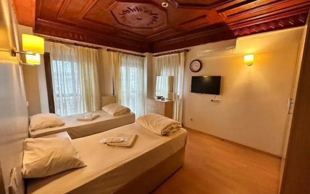 Adil Konak Hotel
