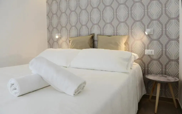 Miramed Rooms