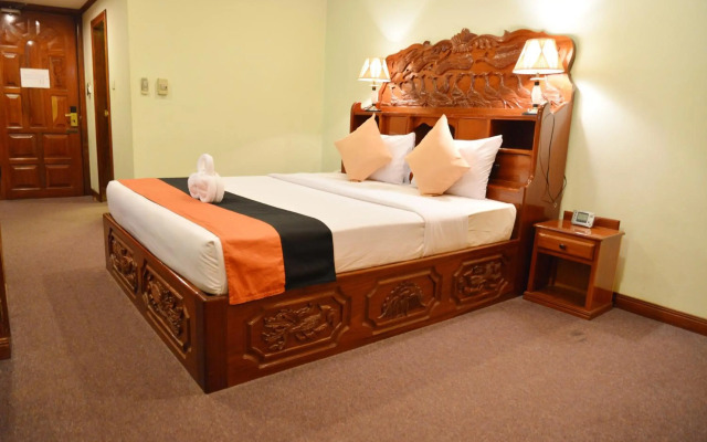 Angkor Hotel