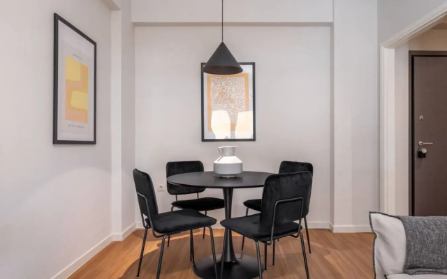 1A · Beautiful Apartment with Stylish Interior