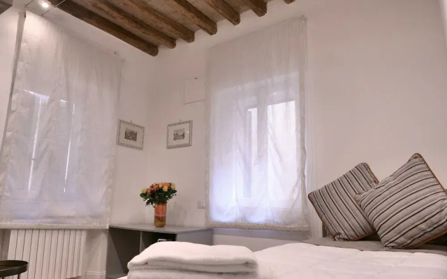 Helmirage Suite Via Del Corso