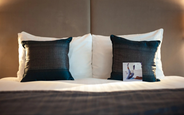 Crowne Plaza London Heathrow T4 by IHG