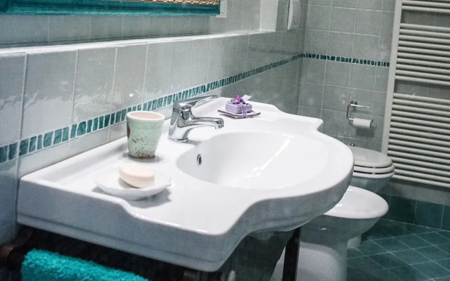 Luxurious Villa in Sirolo With Swimming Pool