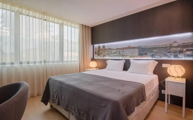 NEW!! Galé 406 Center Apartment (wifi, parking)