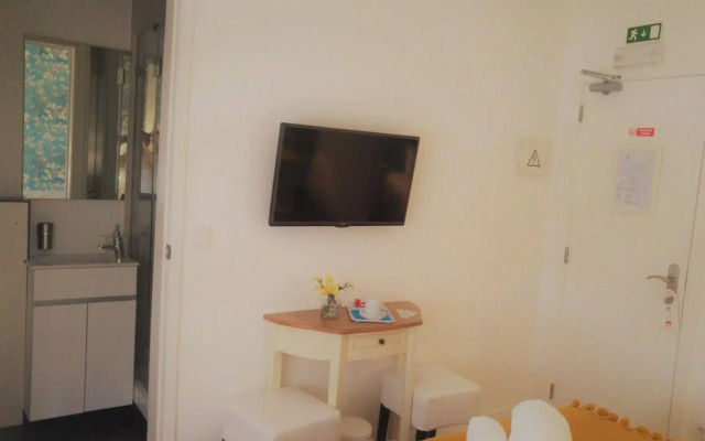 Lisbon Terrace Suites - Guest House