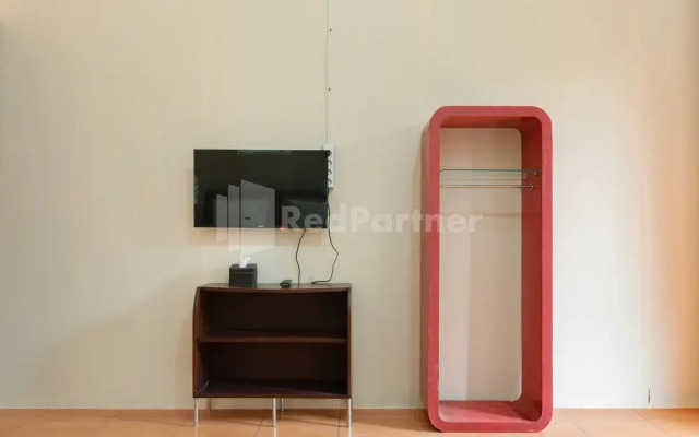 SR Residence Near Mall Ciputra Cibubur Mitra RedDoorz