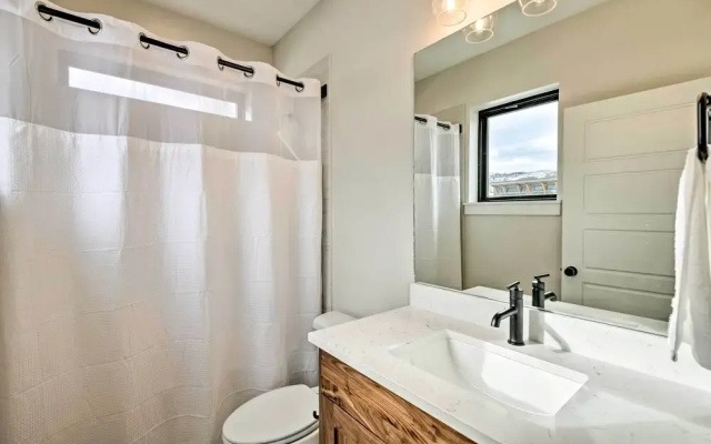 Newly-built Lakeside Gem w/ Community Perks!