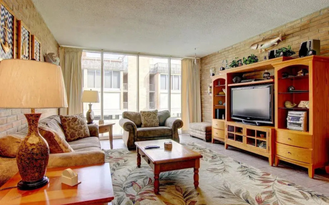 Channelview 106