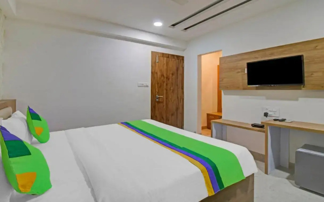 Treebo Chandraprasth Residency