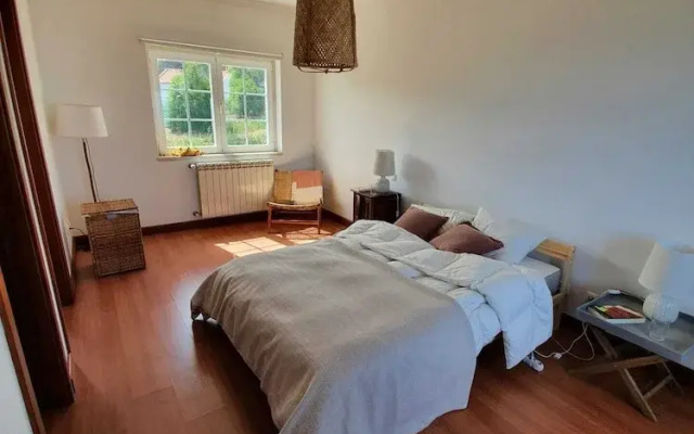Lovely 4-bed Villa in Colares