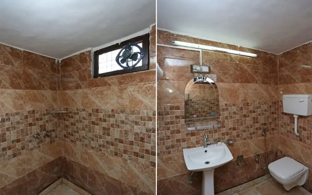 Oyo 14877 Alinda Guest House
