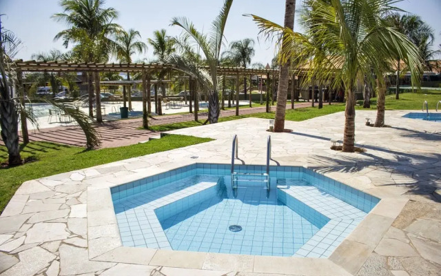 Grandes Lagos Resort & Parque Aquatico