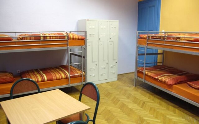 Отель All-Central Hostel Венгрия, Будапешт - 1 отзыв об отеле, цены и фото номеров - забронировать отель All-Central Hostel онлайн комната для гостей