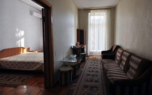 Отель МВО-Сухум Абхазия, Сухум - отзывы, цены и фото номеров - забронировать отель МВО-Сухум онлайн