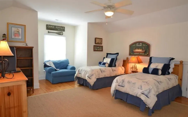 Beach  4 Bedroom Home