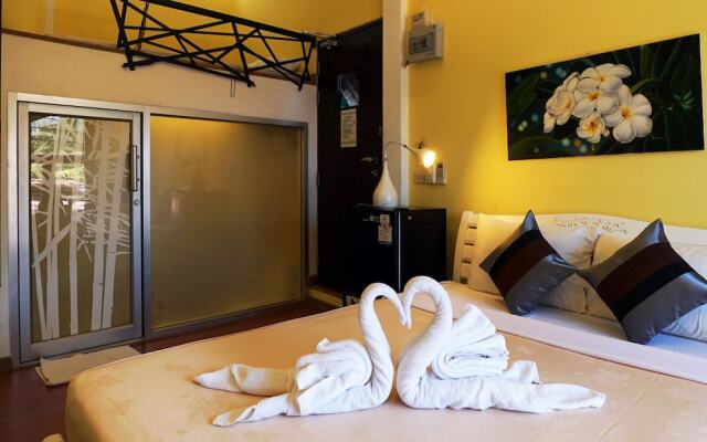 Отель Phuket Paradiso Hotel Таиланд, Бухта Чалонг - отзывы, цены и фото номеров - забронировать отель Phuket Paradiso Hotel онлайн вид на фасад