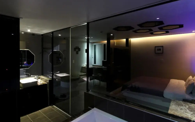 2Heaven Hotel