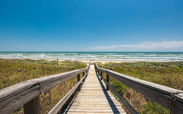 Pawsitively Paradise by Silver Sands Vacation Rentals